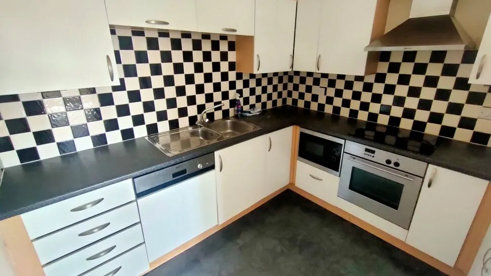 Caxton Place, Wrexham, Clwyd, LL11, photo 2