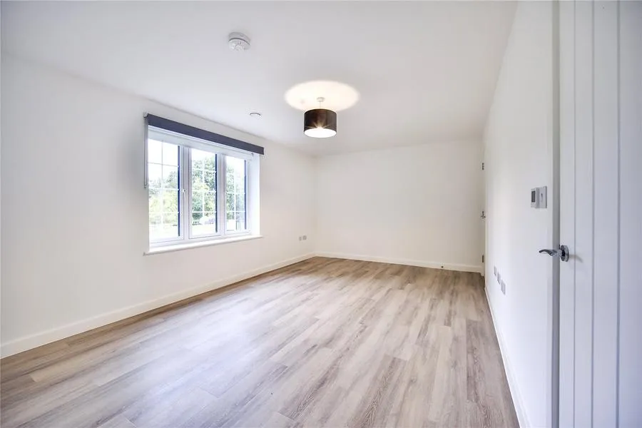 Perry Wood Grove, Aylesford, ME16, photo 2
