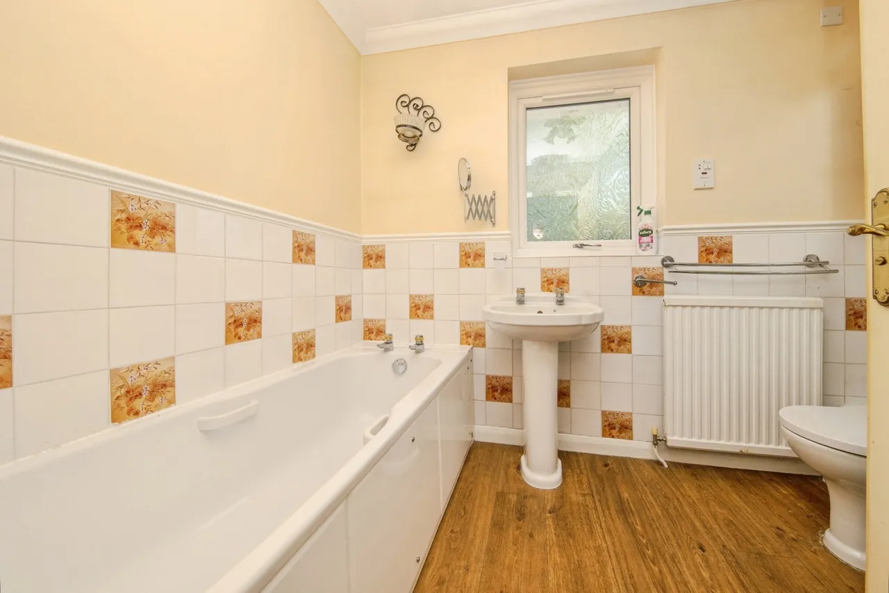 Colchester Road, White Colne, Colchester, Essex, CO6, photo 16