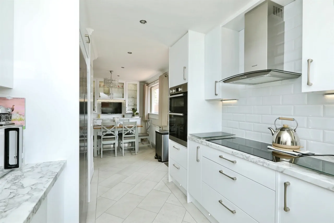 Broadwater Drive, Dunscroft, DN7, photo 7
