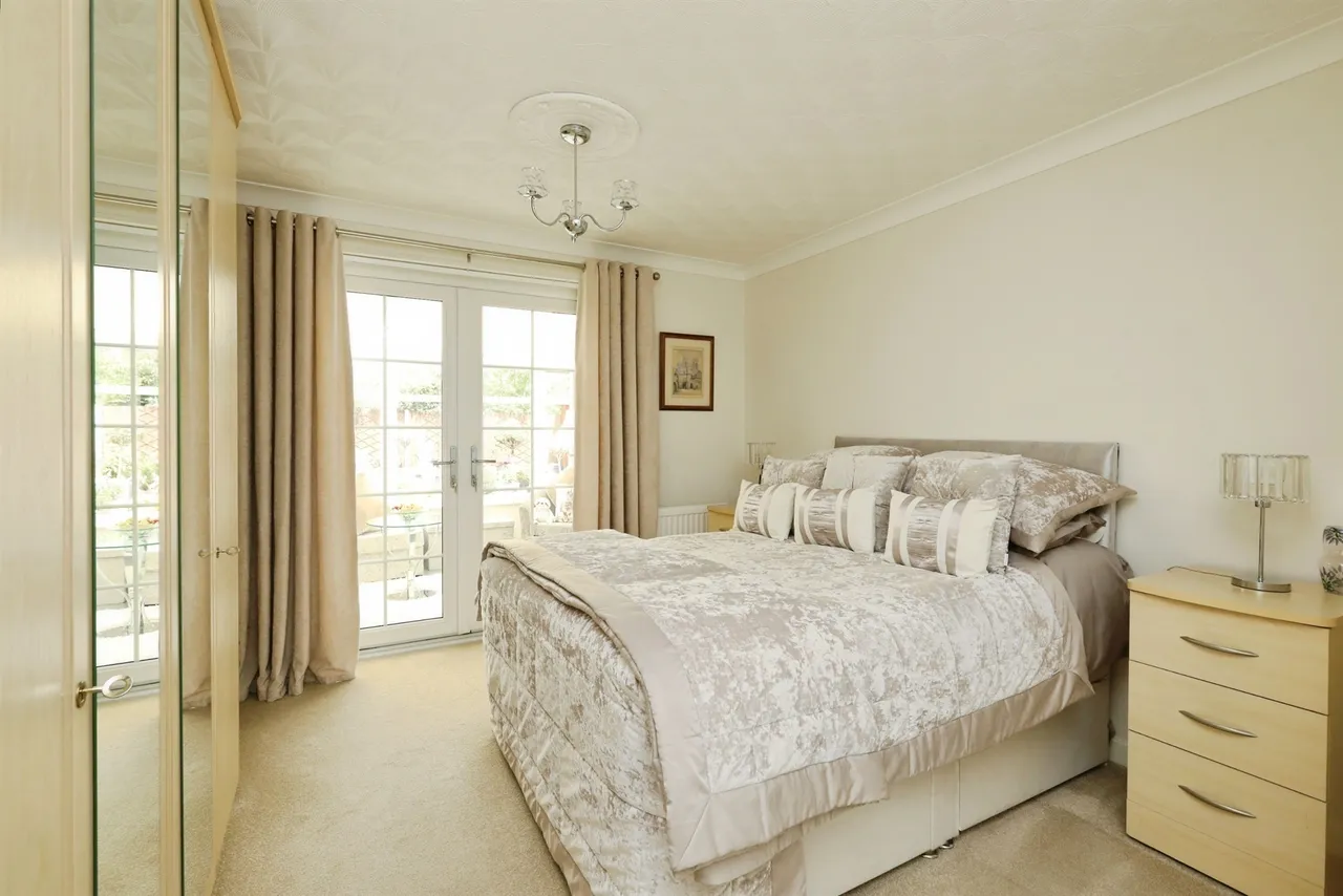 Broadwater Drive, Dunscroft, DN7, photo 9