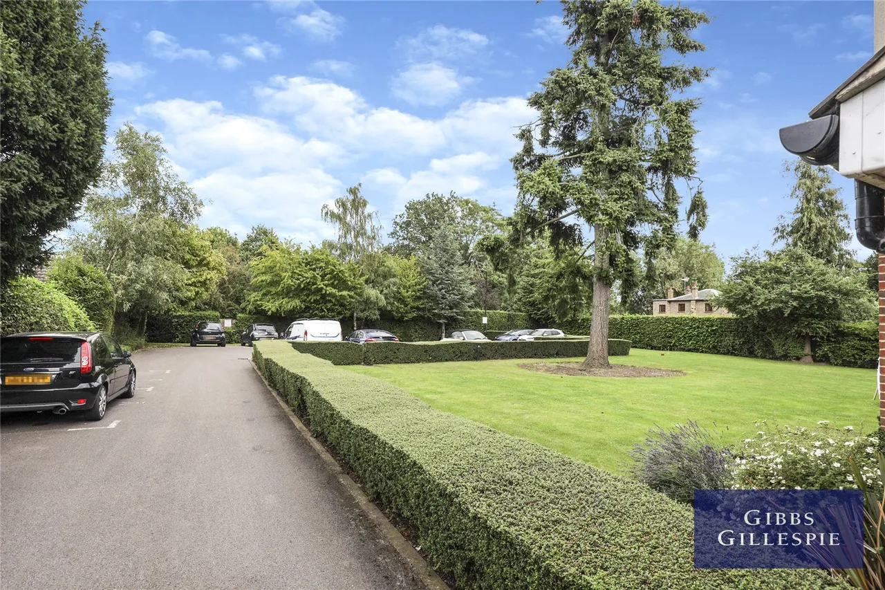 Church Road, UB8, photo 10