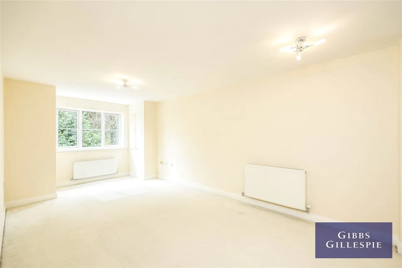 Church Road, UB8, photo 2