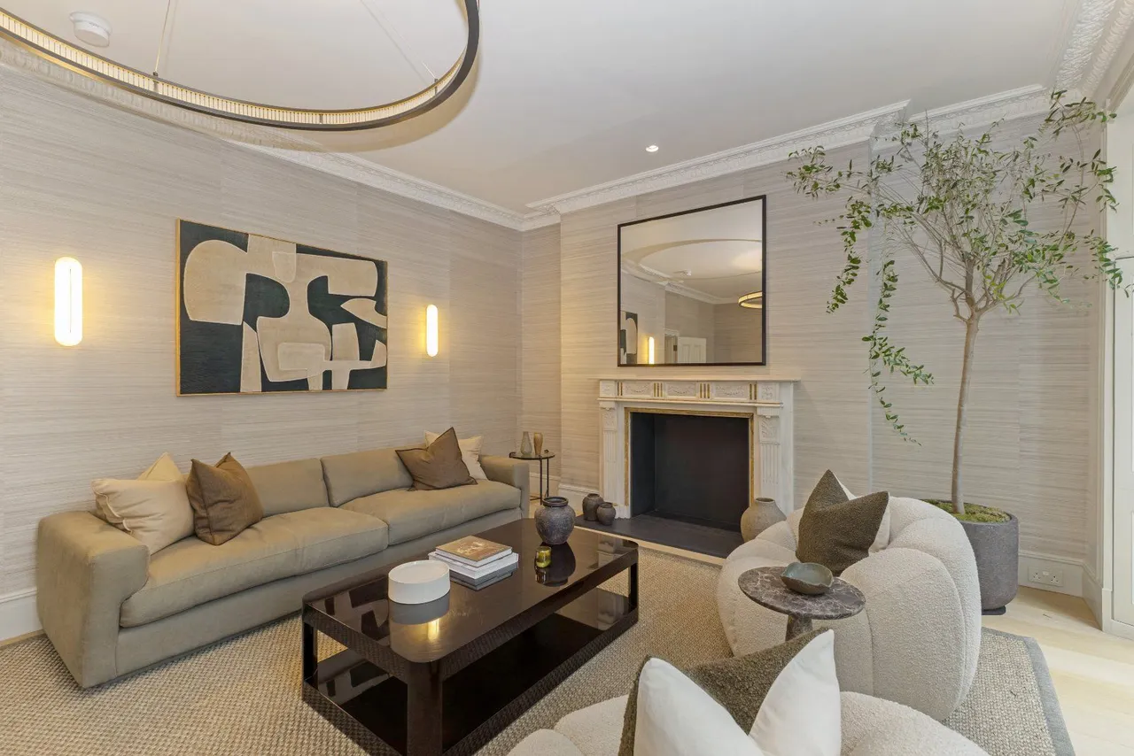 Brompton Square, Knightsbridge, London, SW3 2AD, photo 4