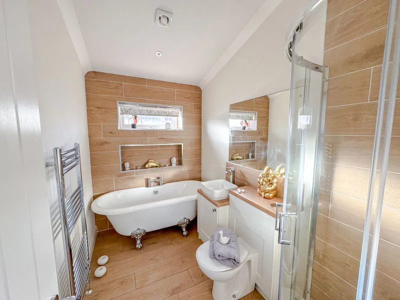 Weybridge Park Estate Weybridge Road, Addlestone KT15 2RF, photo 9
