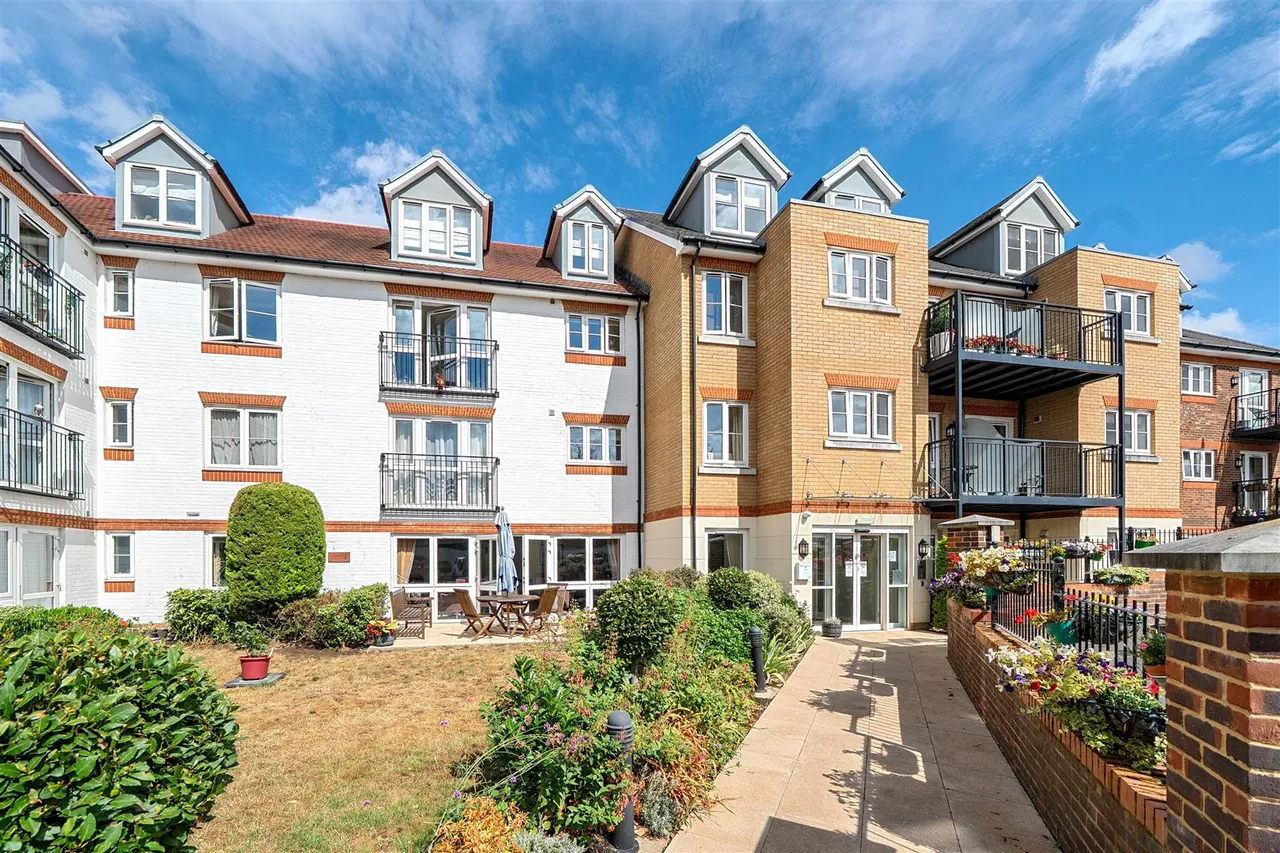 Canterbury Road, Sittingbourne, ME10, photo 13