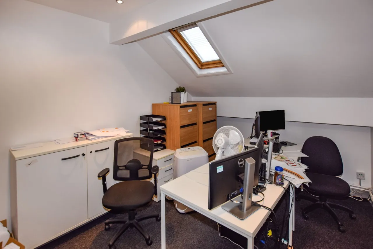 Lloyd Street, Altrincham, WA14, photo 2