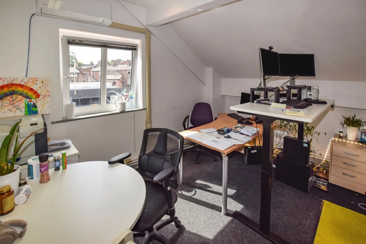Lloyd Street, Altrincham, WA14, photo 5
