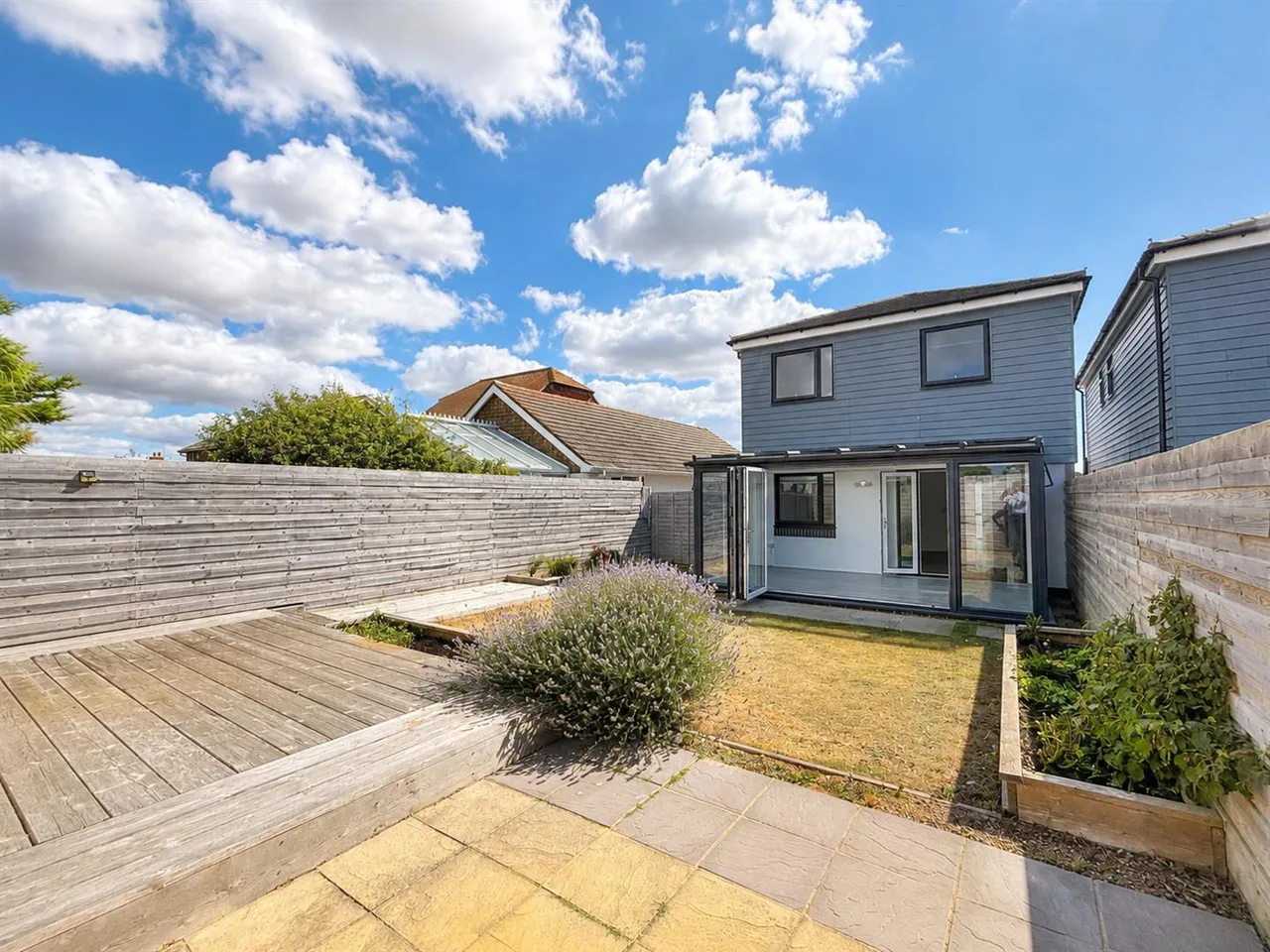 Capel Avenue, Peacehaven, photo 4