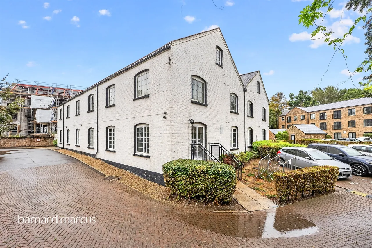 London Road, Mitcham, CR4, photo 12