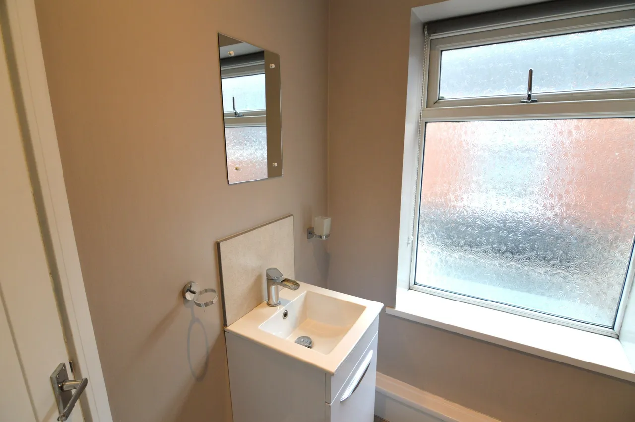 Chantry Lane, Grimsby, North East Lincolnshire, DN31 2LJ, photo 14