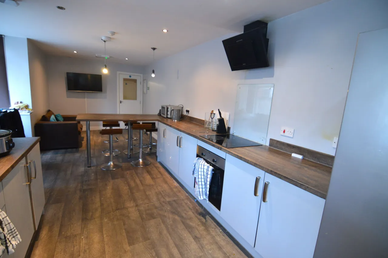Chantry Lane, Grimsby, North East Lincolnshire, DN31 2LJ, photo 7