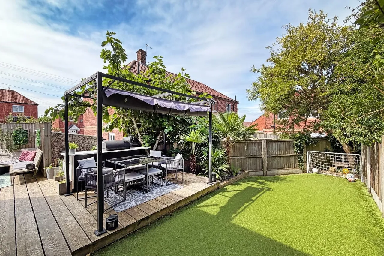 Hempcroft Road, Timperley, Cheshire WA15 7JN, photo 5