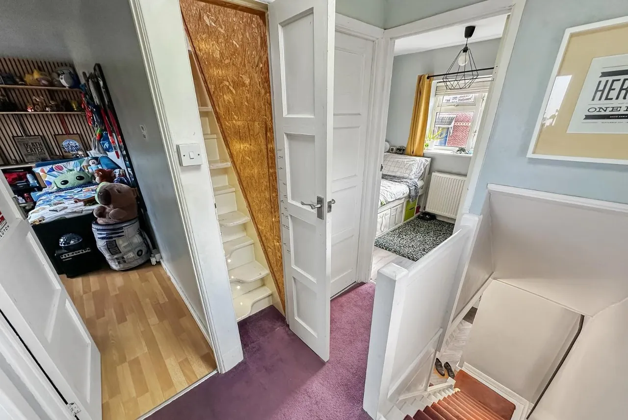 Hempcroft Road, Timperley, Cheshire WA15 7JN, photo 22