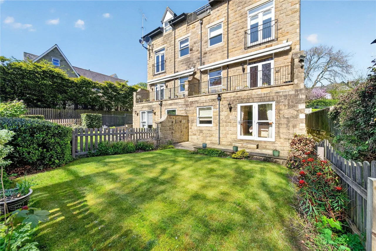 Park Crescent, Roundhay, LS8, photo 18