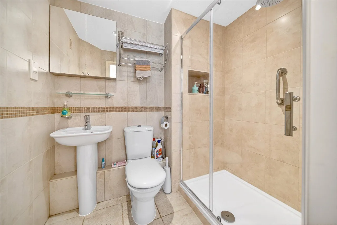 Park Crescent, Roundhay, LS8, photo 12