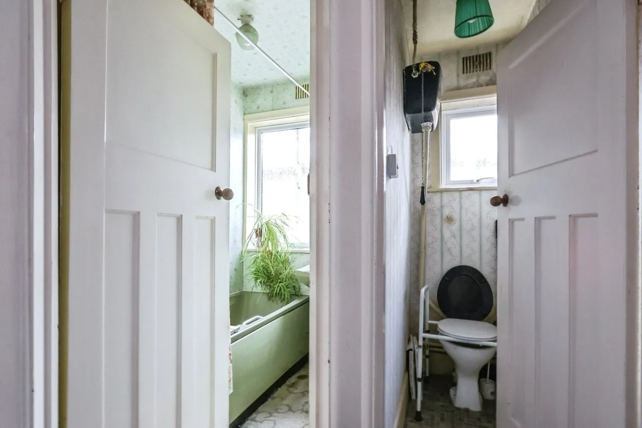 Heathfield Avenue, Poole, BH12, photo 8