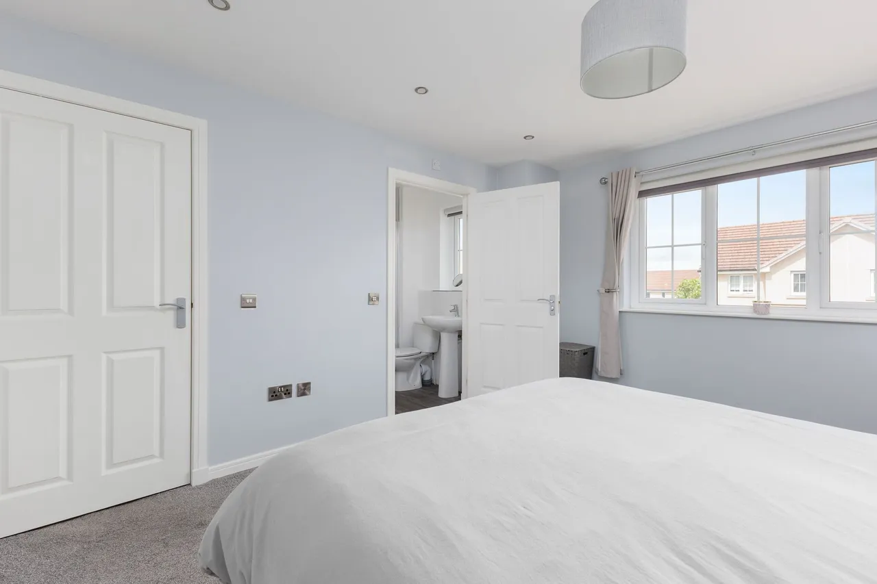Poynters Road, Broxburn, photo 17