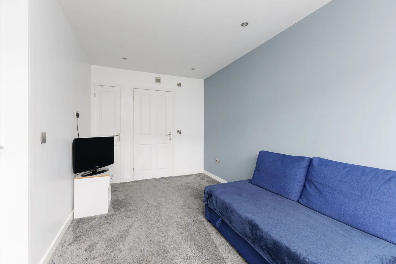Poynters Road, Broxburn, photo 12