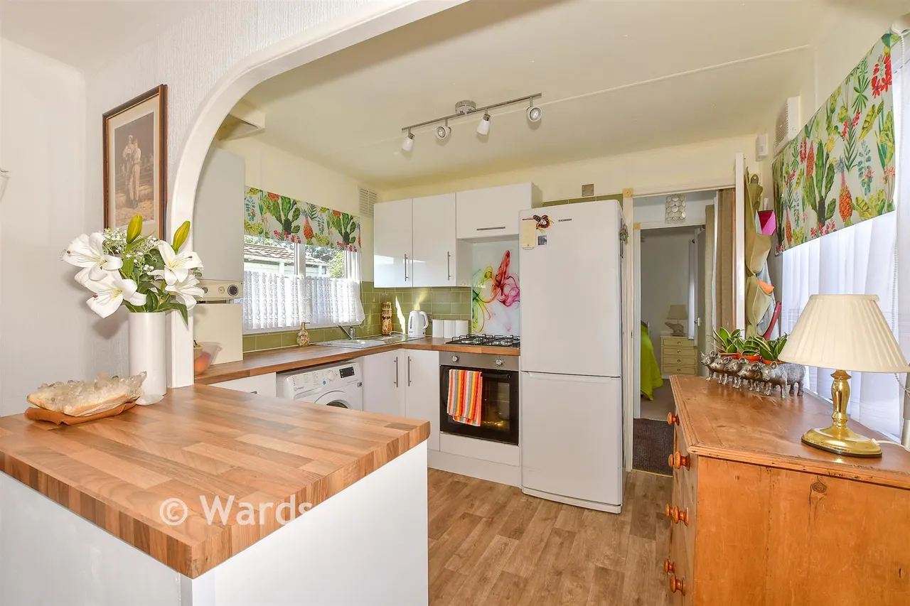 Burmarsh Road, Hythe, CT21, photo 2