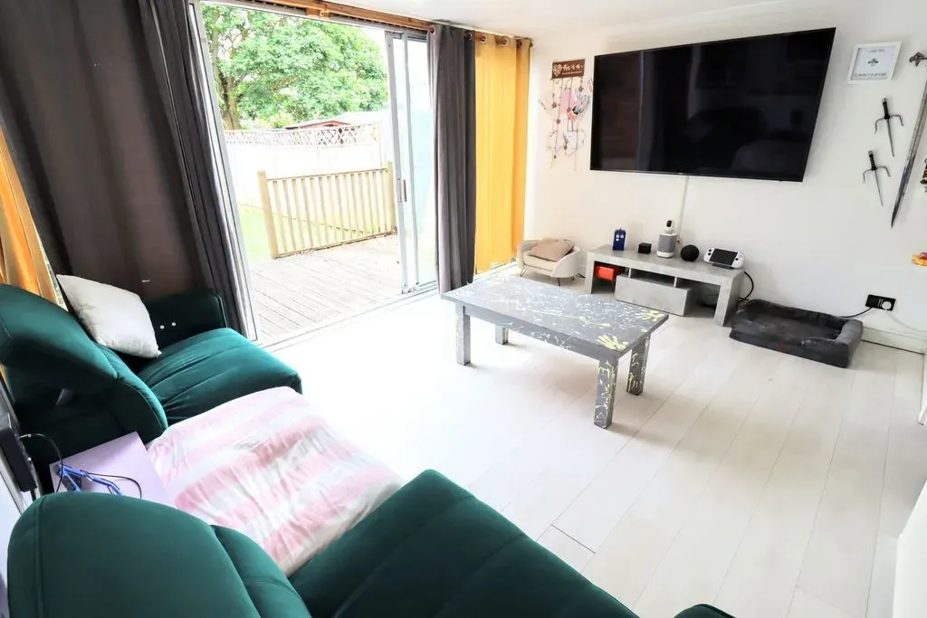 Thirlmere Avenue, Bletchley, Milton Keynes, Buckinghamshire, MK2 3EP, photo 3