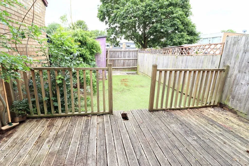 Thirlmere Avenue, Bletchley, Milton Keynes, Buckinghamshire, MK2 3EP, photo 9