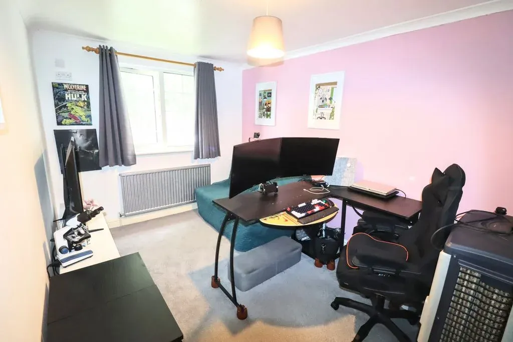 Thirlmere Avenue, Bletchley, Milton Keynes, Buckinghamshire, MK2 3EP, photo 4