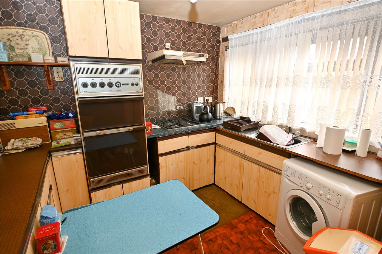 Winchester Gardens, Northfield, Birmingham, B31 2QA, photo 3