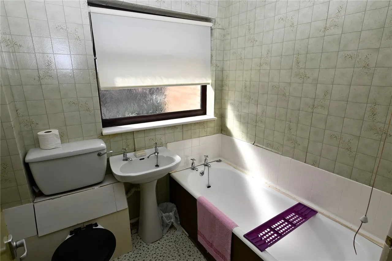 Winchester Gardens, Northfield, Birmingham, B31 2QA, photo 8