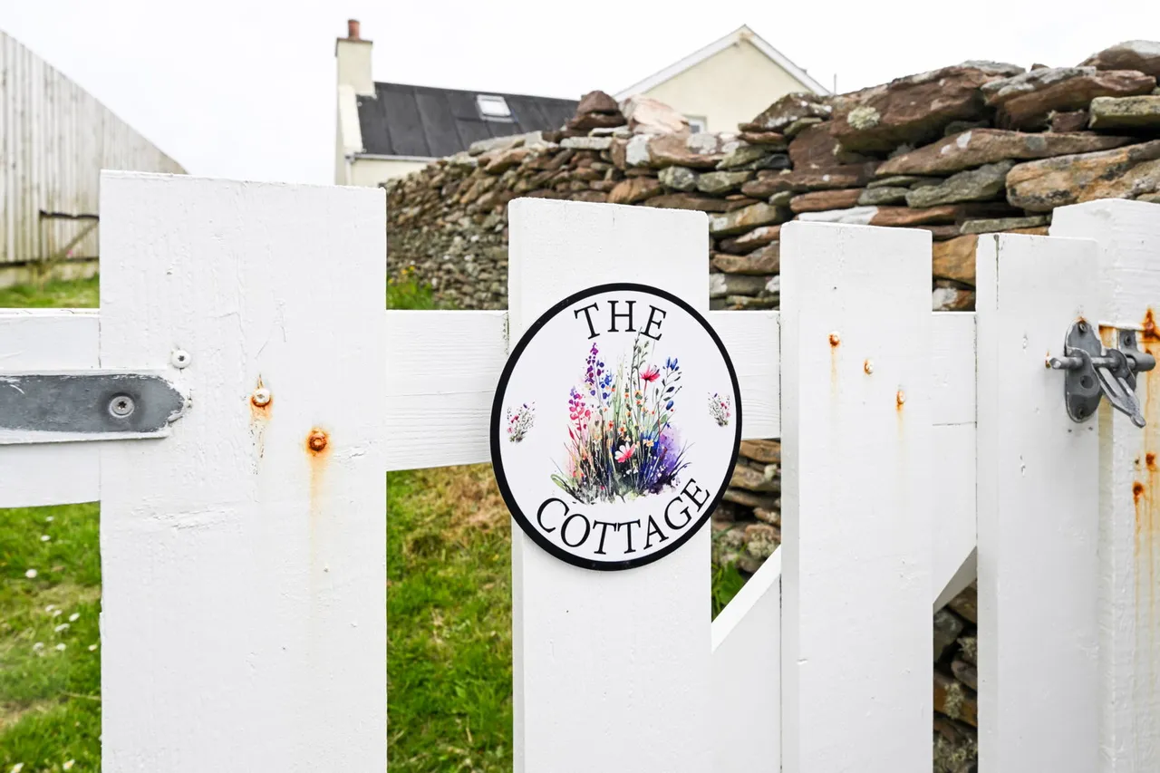The Cottage, Sandwick, Shetland, ZE2 9HH, photo 3