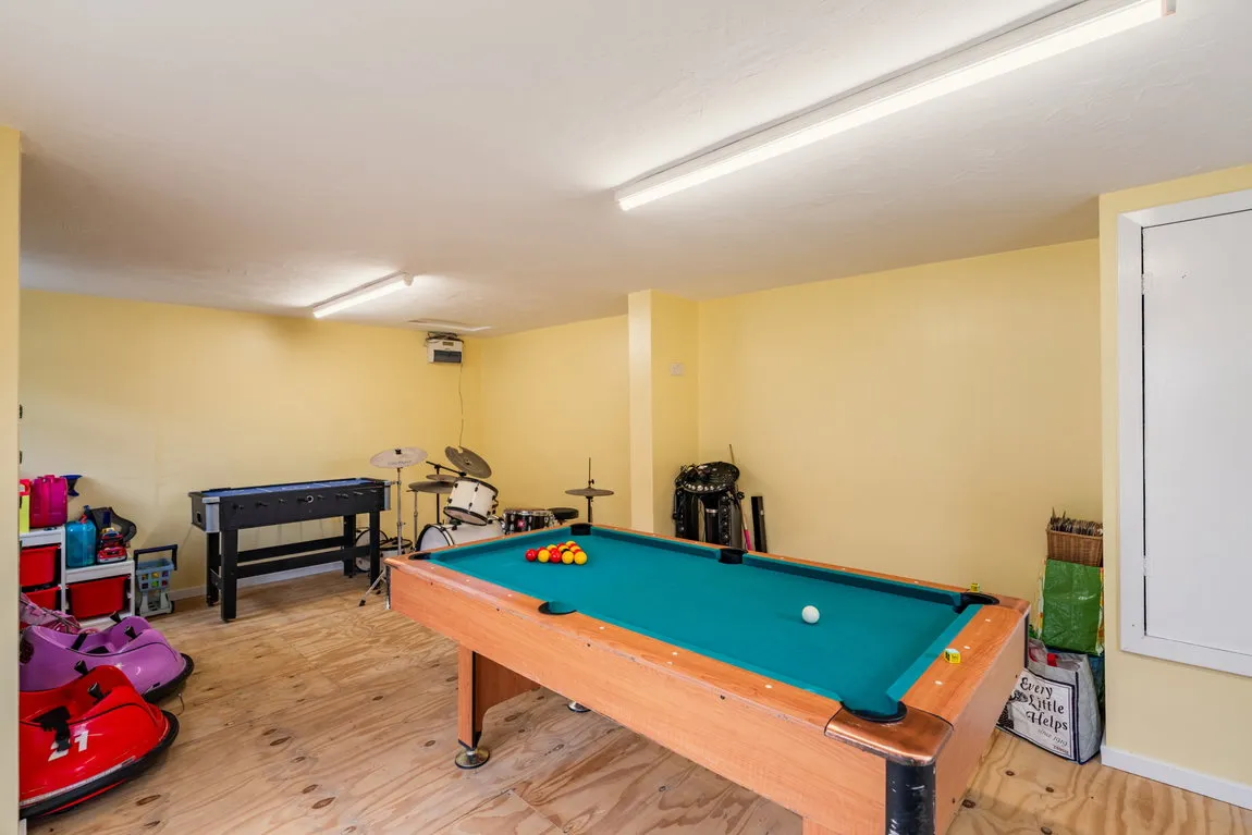 South Stack Road, Holyhead, LL65 1YL, photo 19