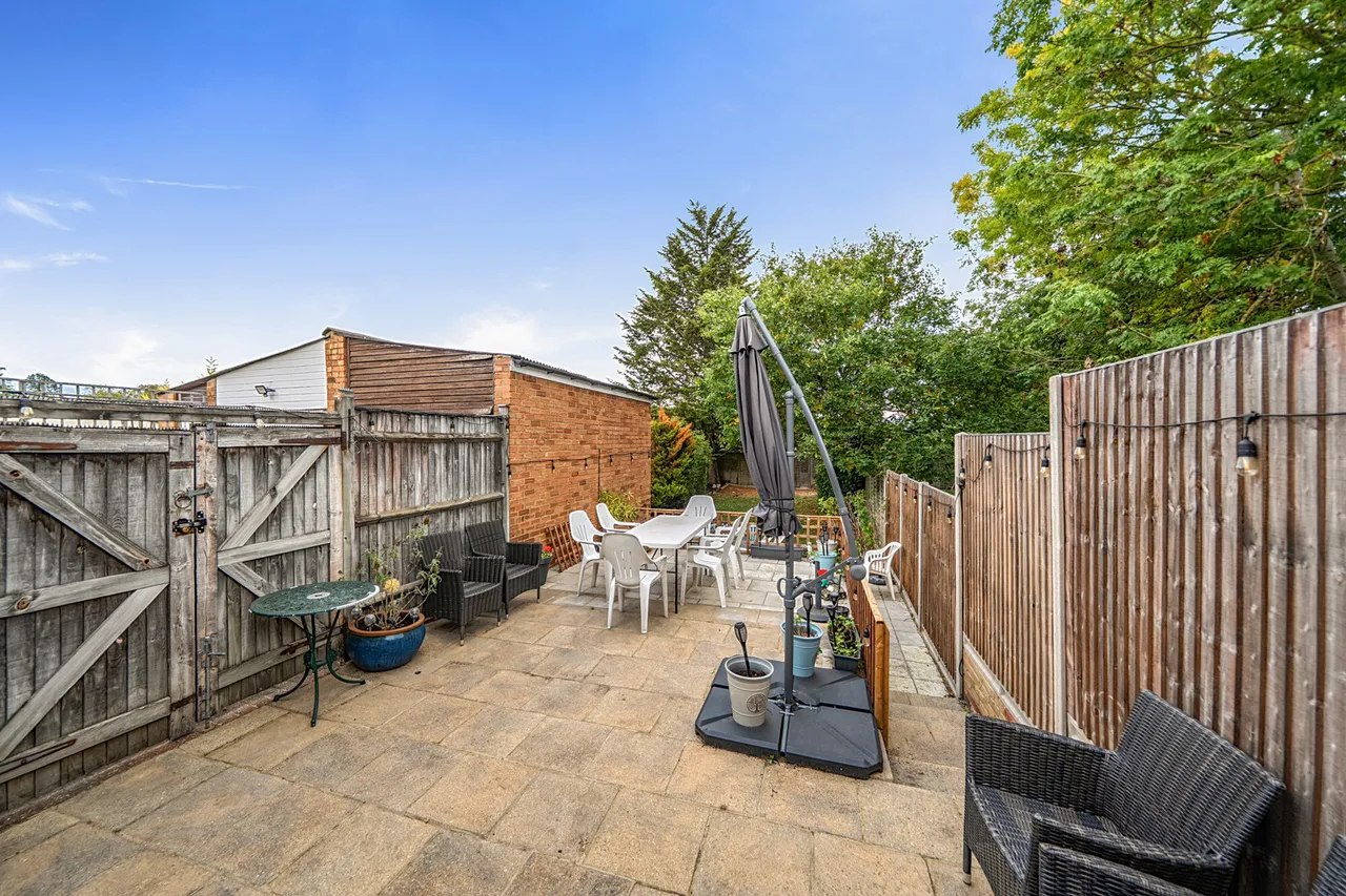 Chartley Avenue, Stanmore, HA7, photo 9
