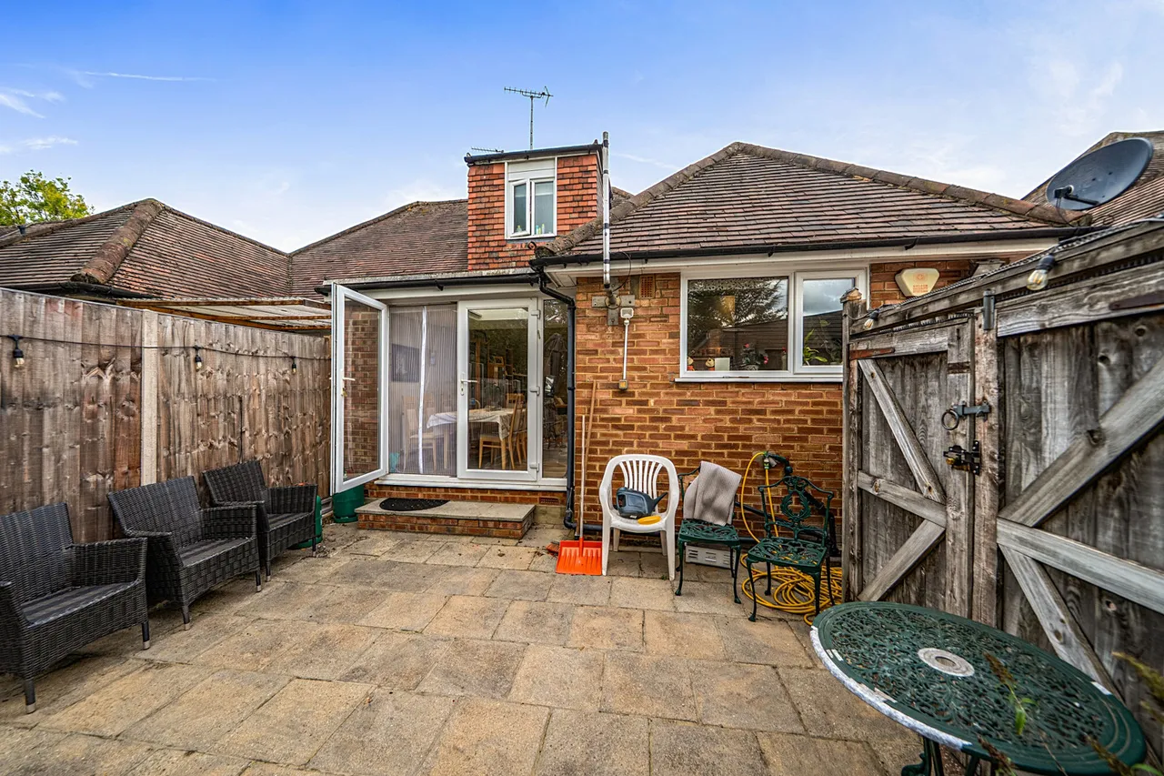 Chartley Avenue, Stanmore, HA7, photo 12