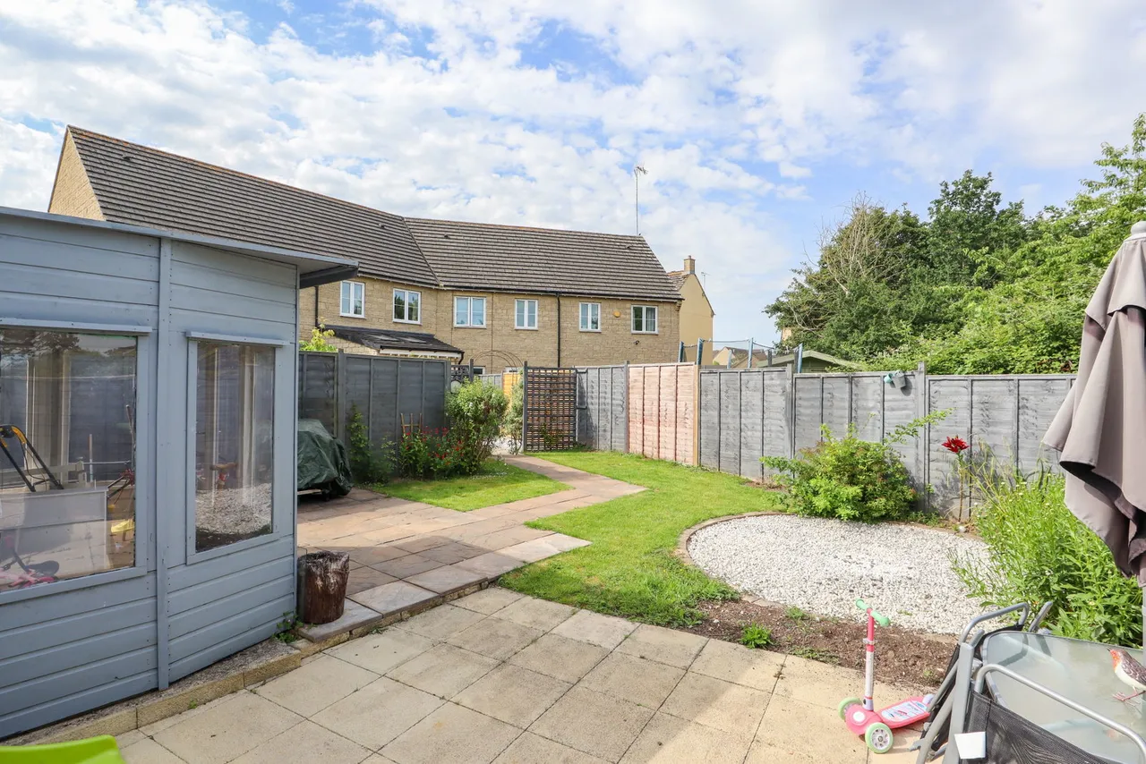 Nuthatch Road, Calne, photo 10