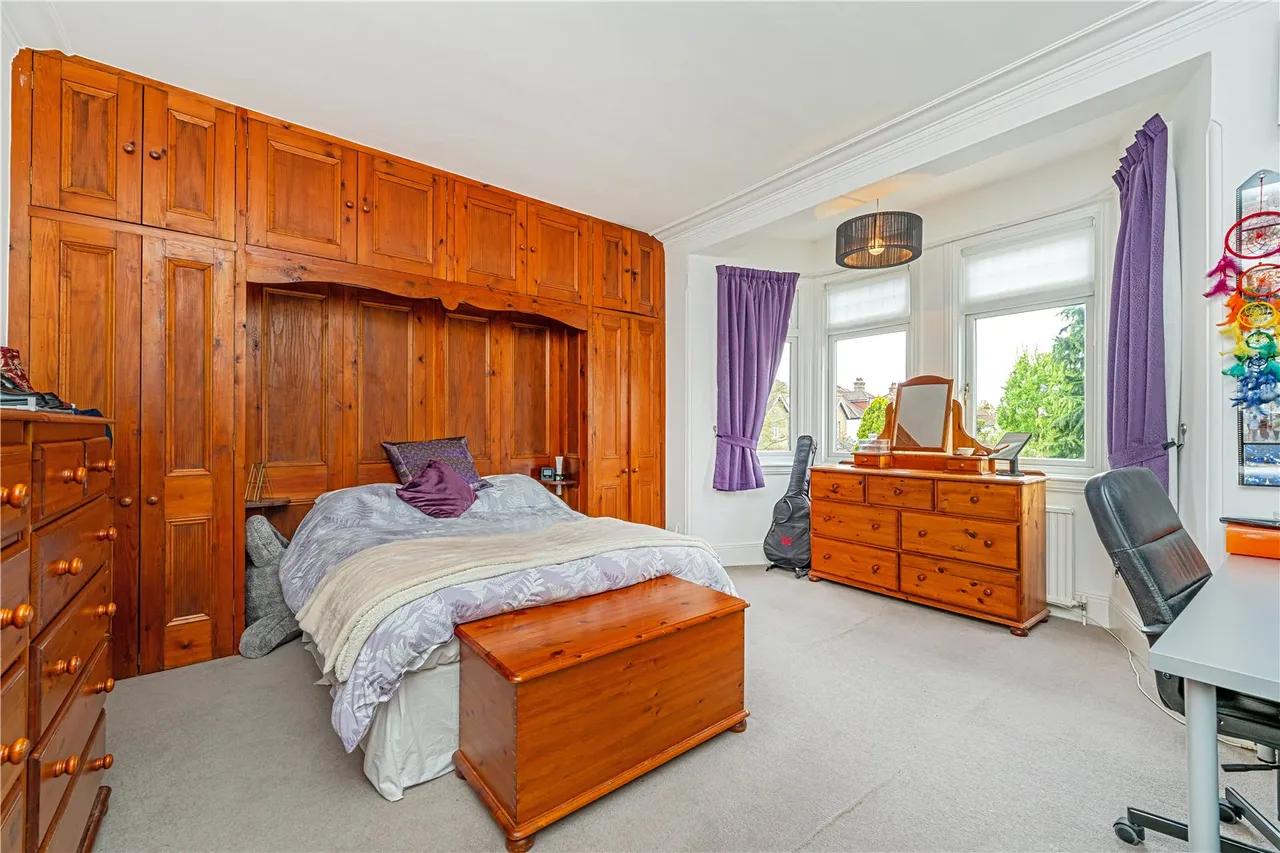 St James Avenue, Hampton, TW12 1HN, photo 10