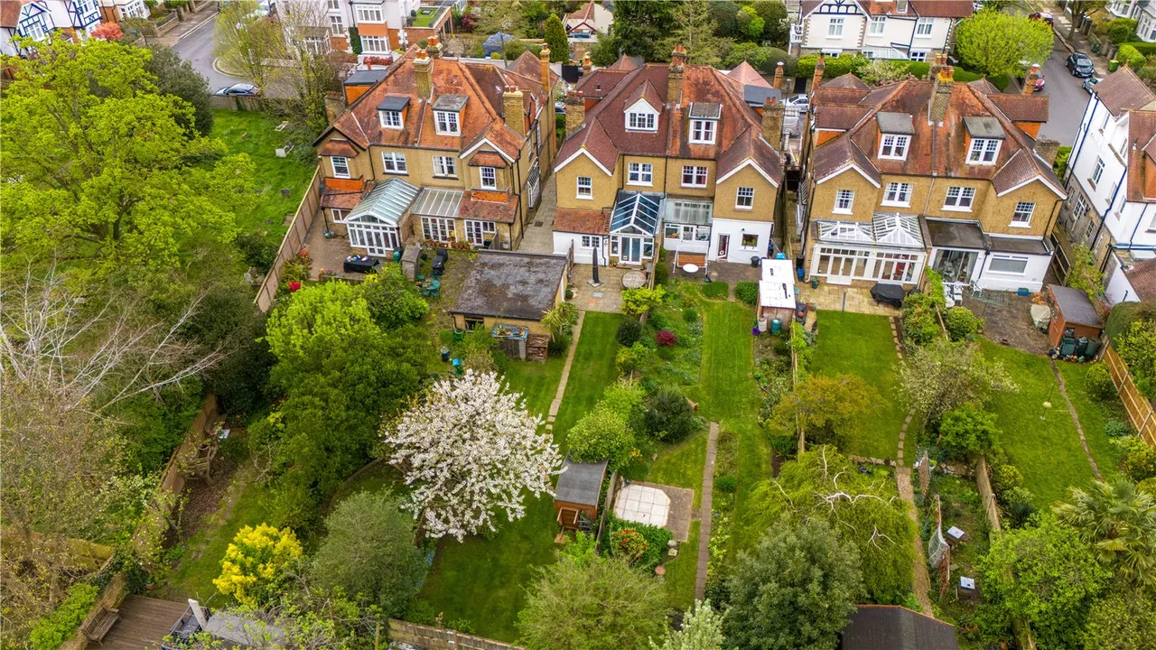 St James Avenue, Hampton, TW12 1HN, photo 16