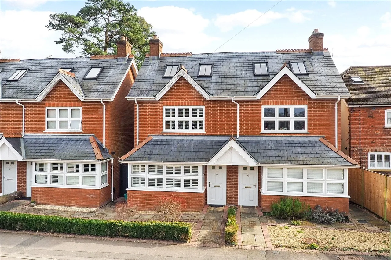 4 bed house for sale — Forest Road, Liss, Hampshire, GU33