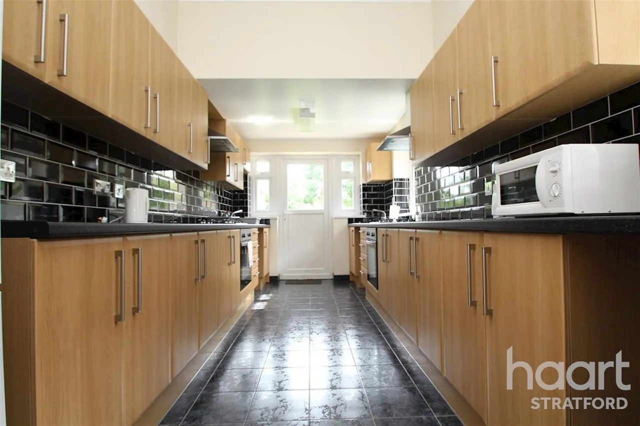 Earlham Grove, Forest Gate, E7, photo 4