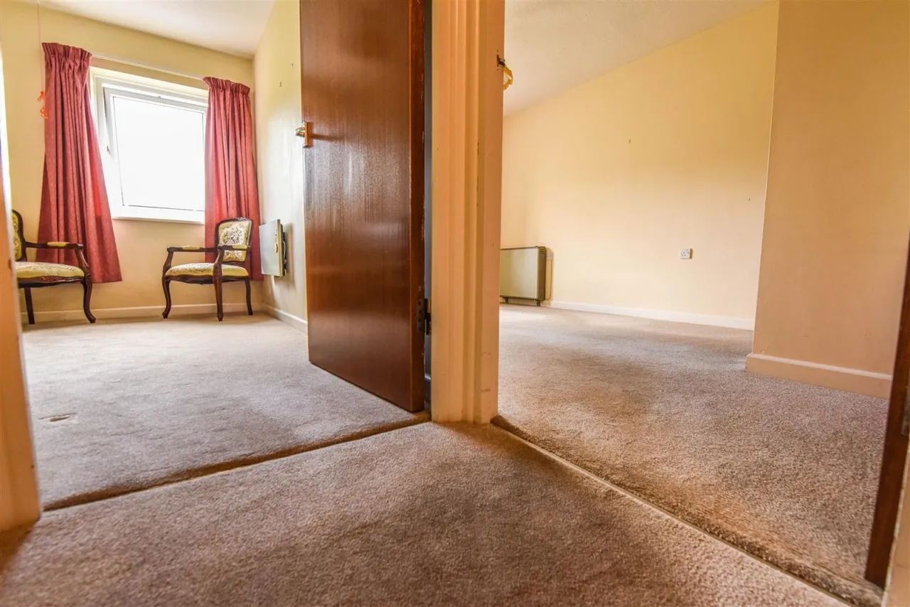 Champions Court, Dursley, GL11, photo 5