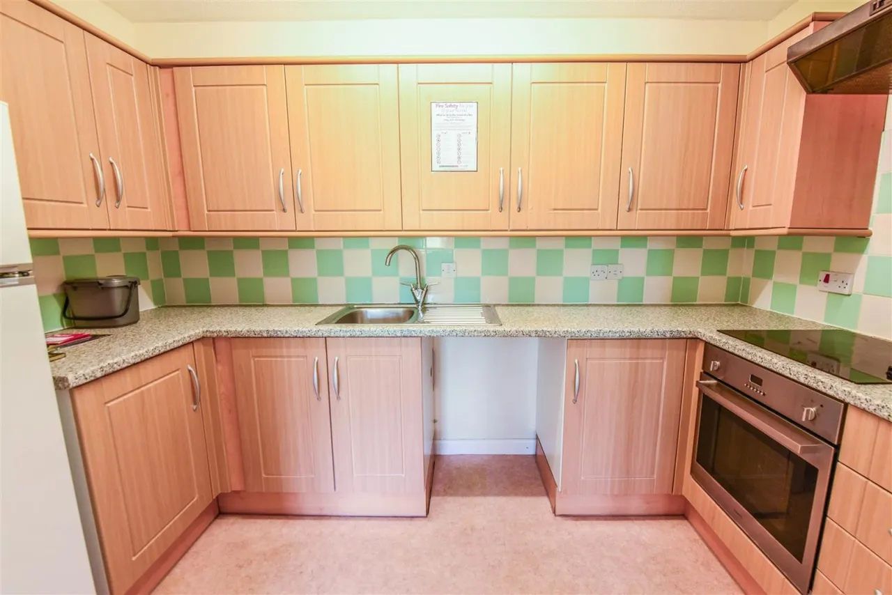 Champions Court, Dursley, GL11, photo 4