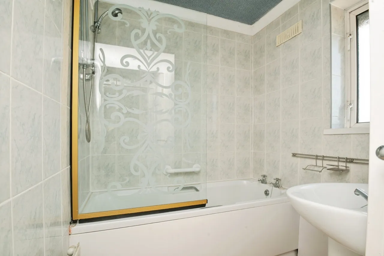 Graig Wood Close, Newport, NP20, photo 11