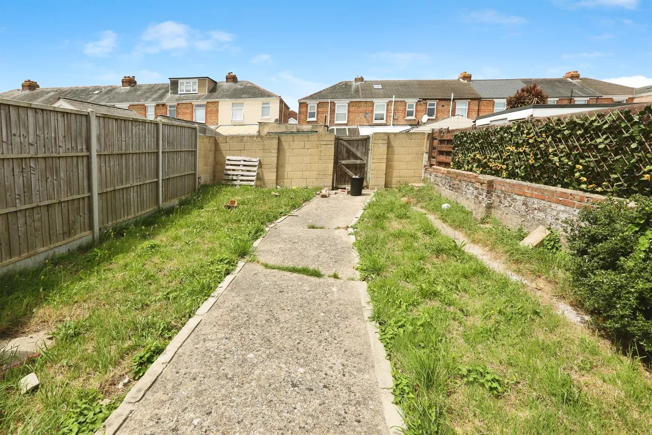 Albemarle Avenue, Gosport, PO12, photo 16