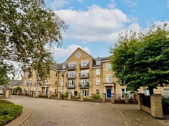 2 bed flat to rent, Marshall Court, Banister Park, SO15