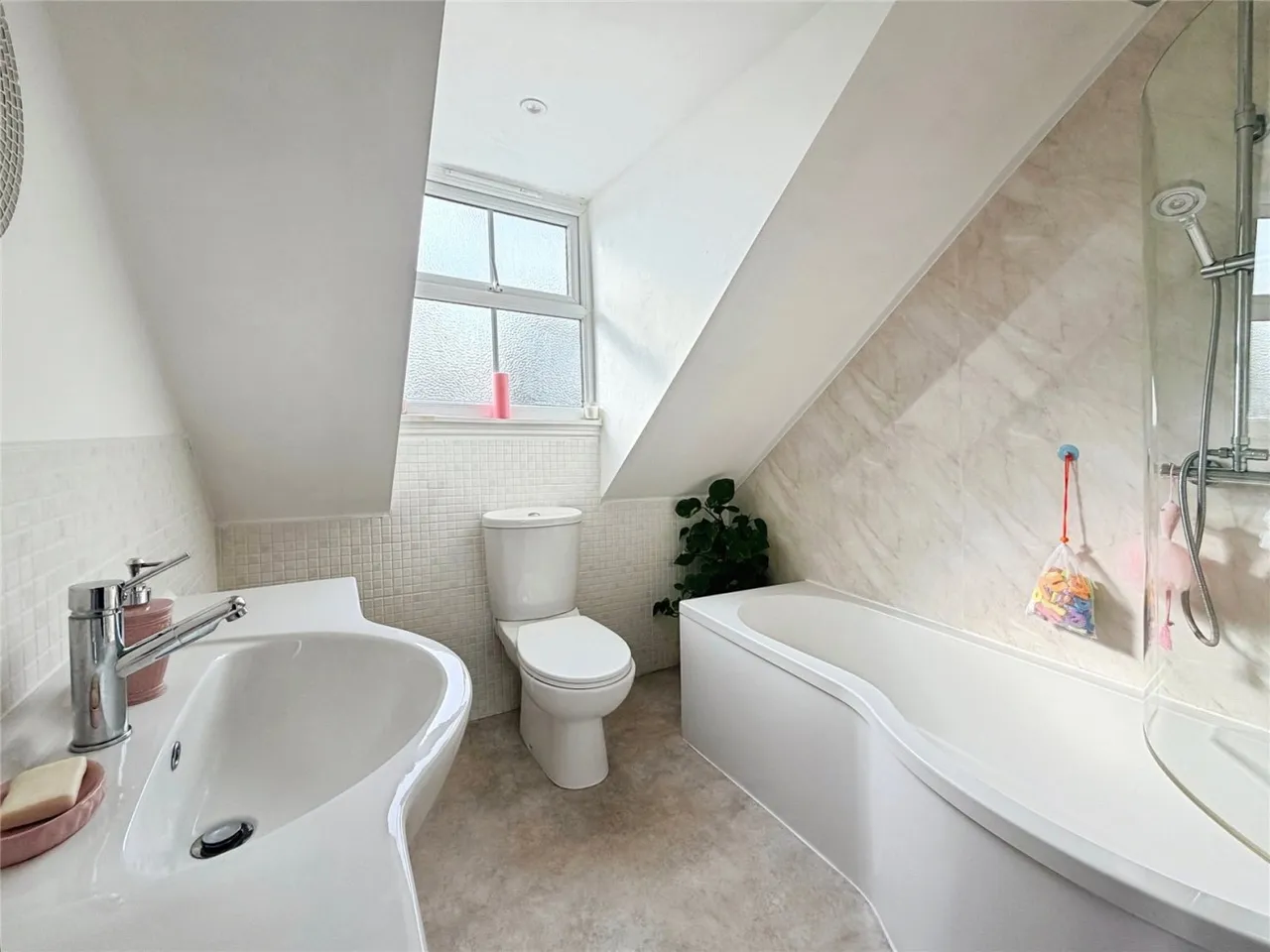 Angmering, BN16, photo 13