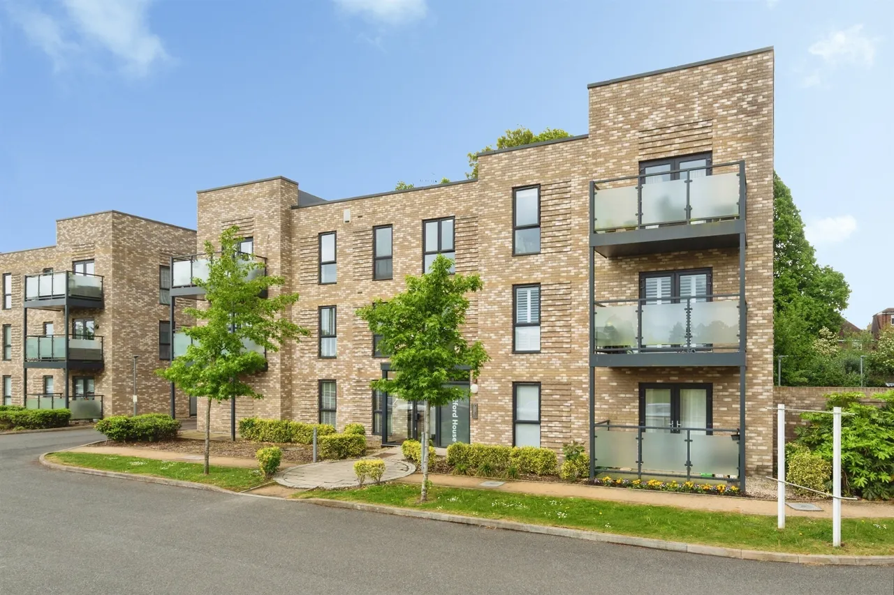 2 bed flat for sale — Salomons Grove, Southborough, Tunbridge Wells