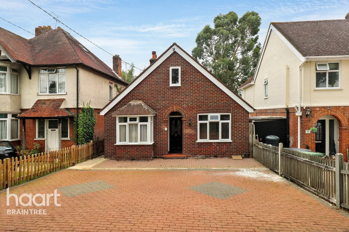 3 bed chalet for sale, Julien Court Road, Braintree, CM7
