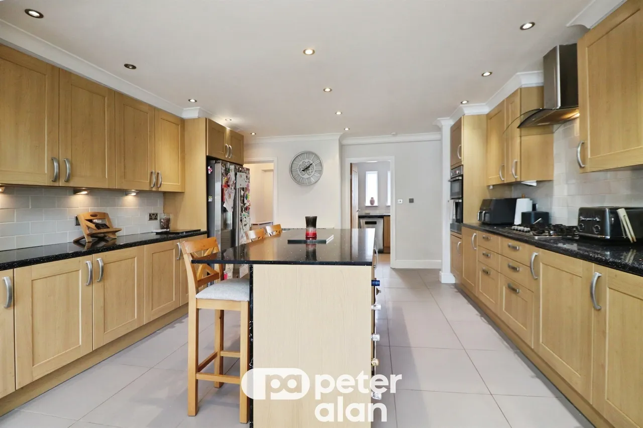 Angle Place, Cardiff, CF14, photo 6