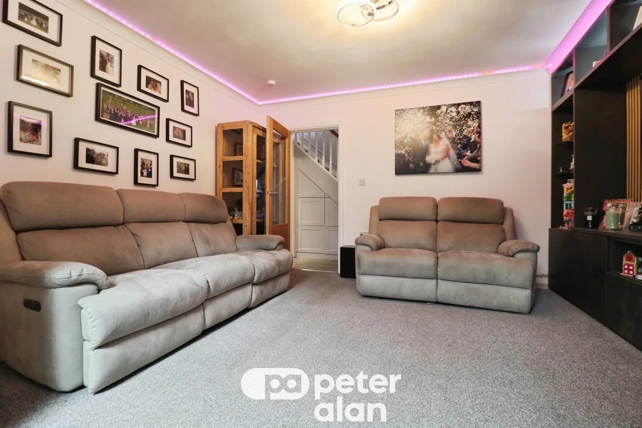 Angle Place, Cardiff, CF14, photo 9