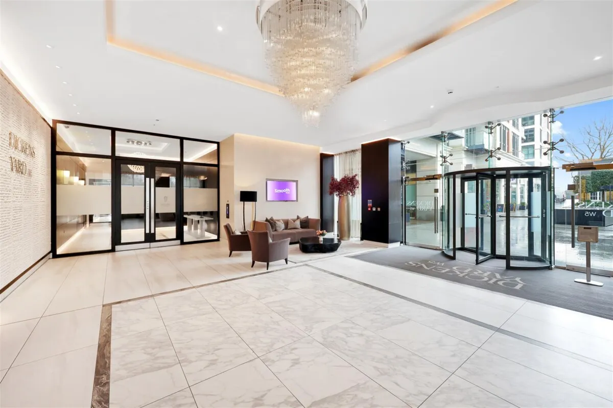 Longfield Avenue, Dickens Yard, W5, photo 11