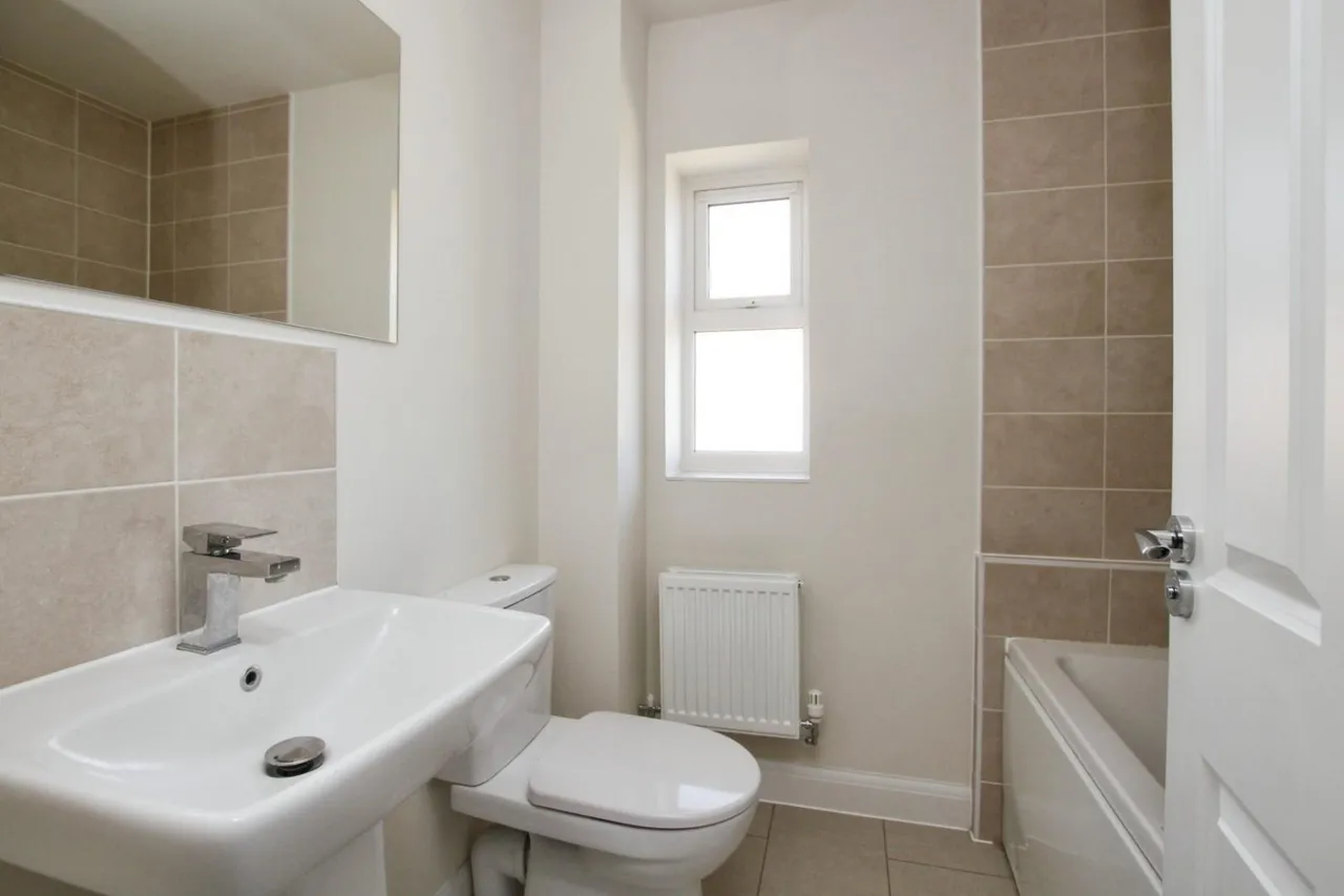 Briggington Way, Leighton Buzzard, LU7, photo 10